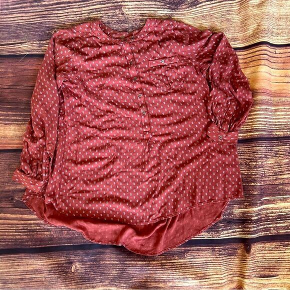 Free People Printed Deep V Button Front Hi Lo Boyfriend Shirt Size M - Picture 1 of 6